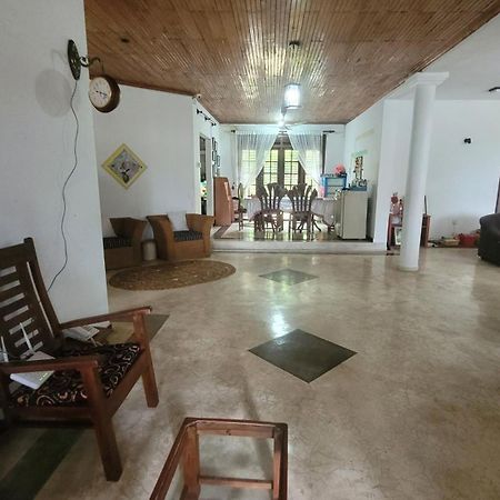 Villa Sea Sprays Hikkaduwa Extérieur photo