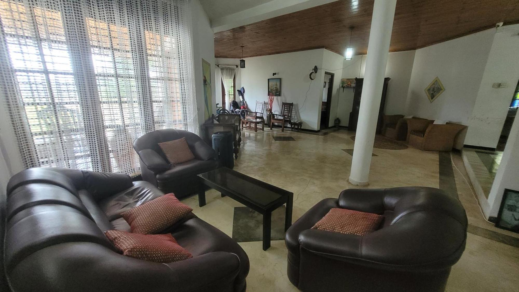 Villa Sea Sprays Hikkaduwa Extérieur photo
