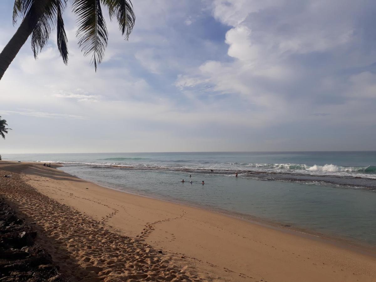 Villa Sea Sprays Hikkaduwa Extérieur photo